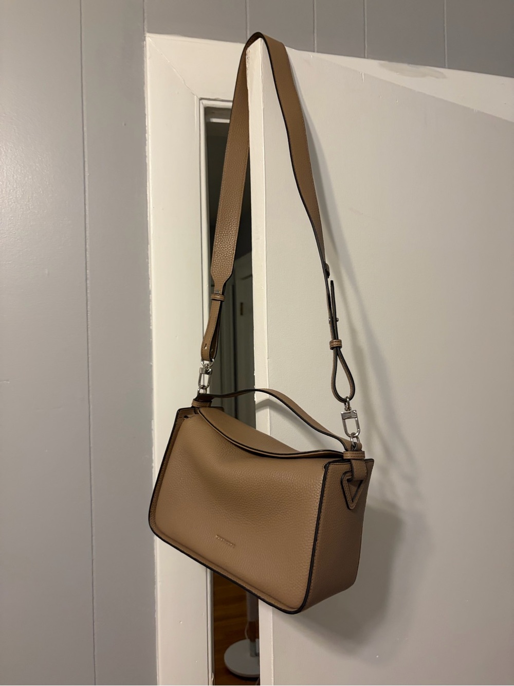 The Horse Clementine Taupe (Regular Size) - Picture 4 of 4